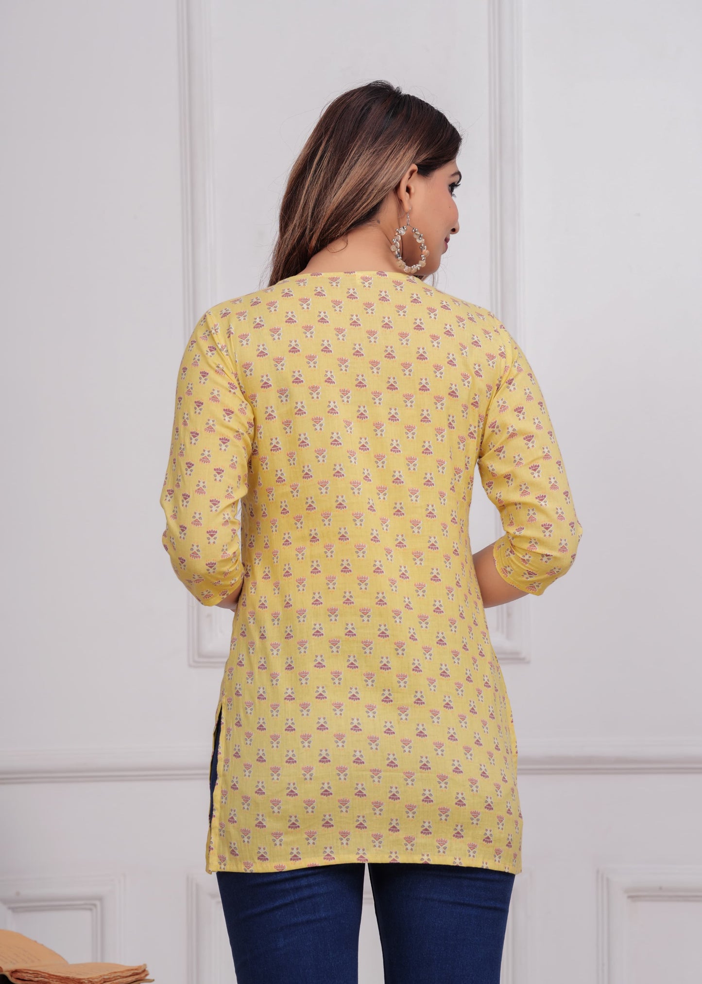 Jaipuri Short Kurti – Timeless All Season Trend
