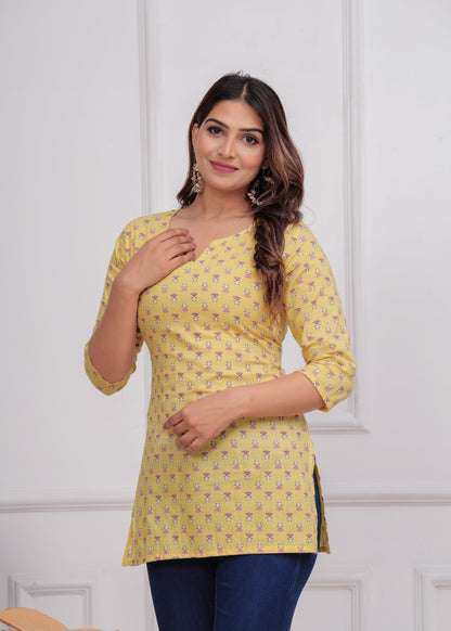 Jaipuri Short Kurti – Timeless All Season Trend